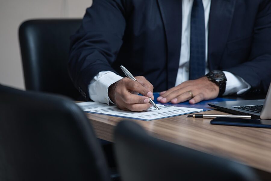 The Importance of Hiring Specialized Lawyers for Your Business
