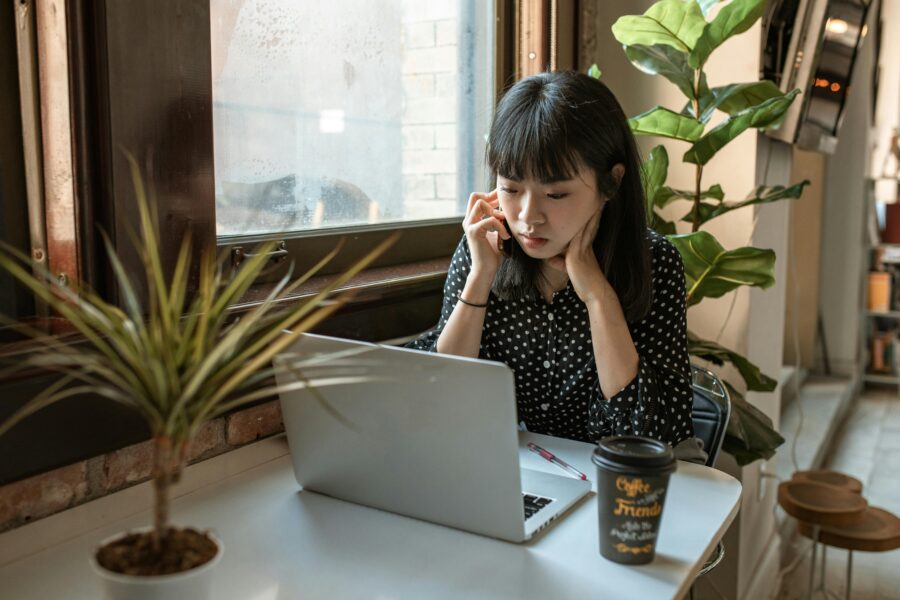 Job Search Strategies Canada | Stand Out in 2025
