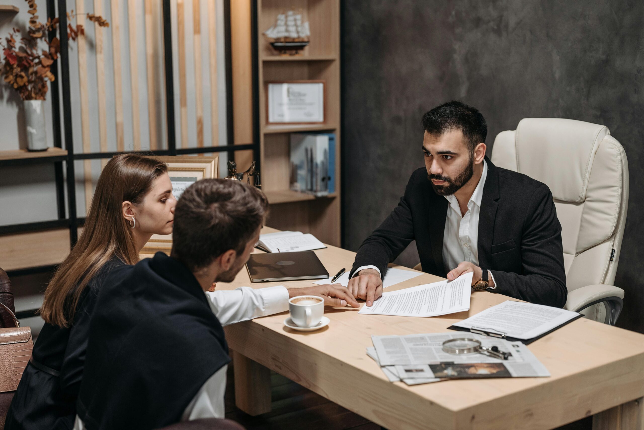 Exploring Legal Careers in Canada: Opportunities in 2025
